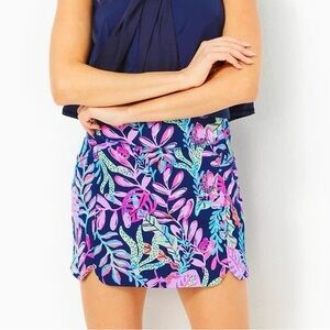 NWT Lilly Pulitzer Sabbia Skort Oyster Bay Navy You’ve been Spotted